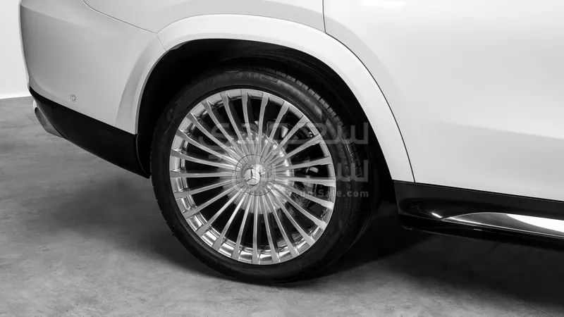 2023 مرسيدس - بنز جي إل إس 600 مايباخ