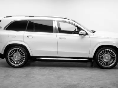 2023 مرسيدس - بنز جي إل إس 600 مايباخ