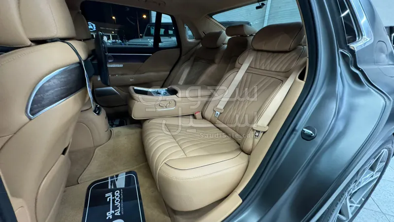 2023 جينيسيس جي 90