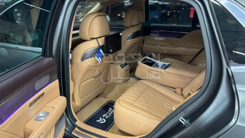 2023 جينيسيس جي 90