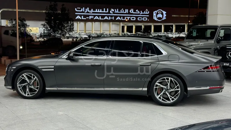 2023 جينيسيس جي 90