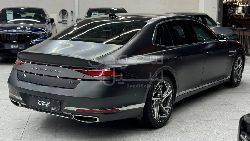 2023 جينيسيس جي 90