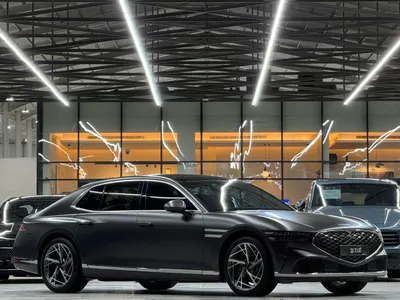 2023 جينيسيس جي 90