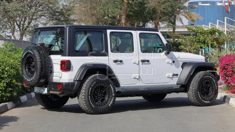 2025 جييب رانجلر سبورت بلس