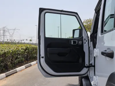 2025 جييب رانجلر سبورت بلس