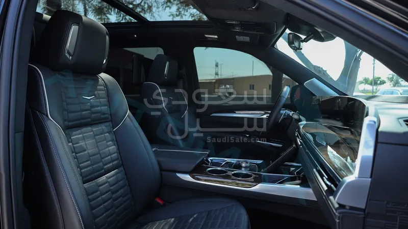 2025 كاديلاك اسكاليد بلاتينيوم