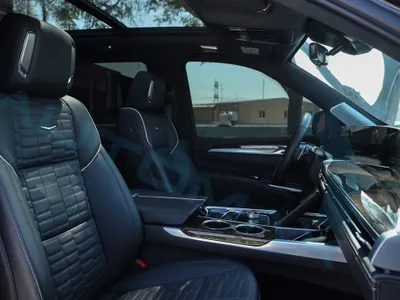 2025 كاديلاك اسكاليد بلاتينيوم