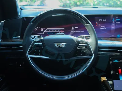 2025 كاديلاك اسكاليد بلاتينيوم