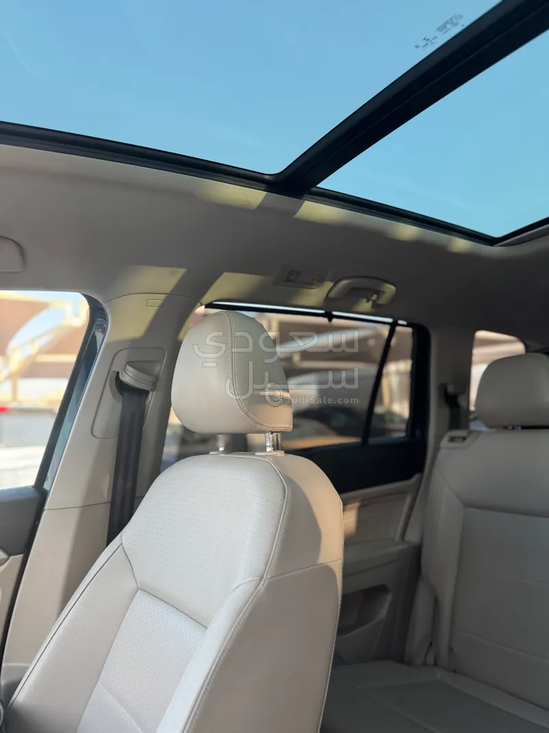 2023 فولكس واجن تيرامونت ترند لاين