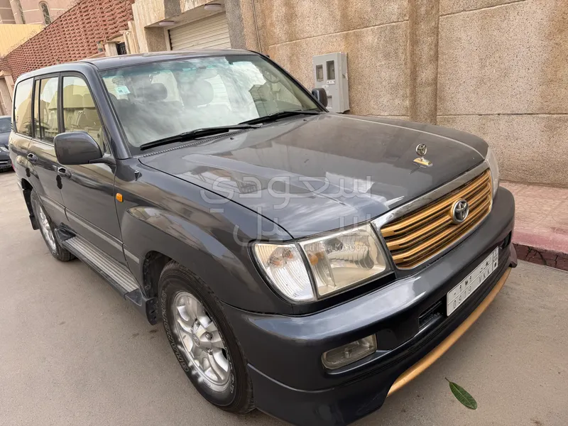 2003 تويوتا لاند كروزر جي اكس ار