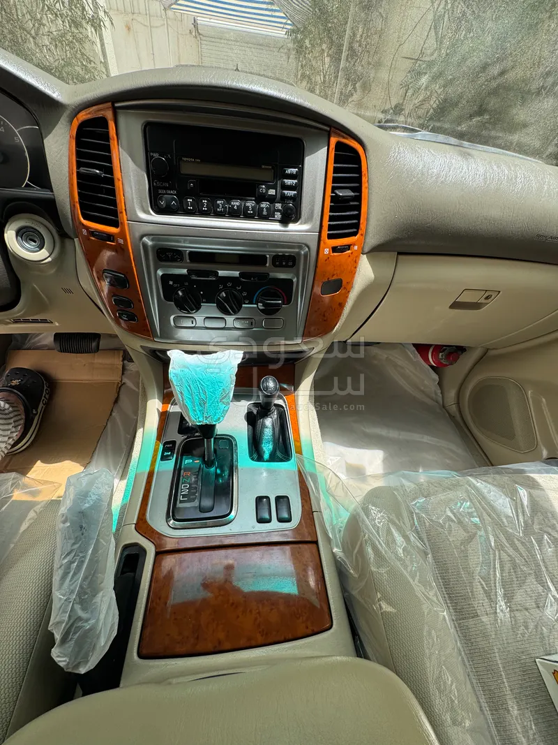 2003 تويوتا لاند كروزر جي اكس ار