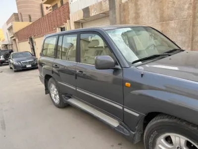 2003 تويوتا لاند كروزر جي اكس ار