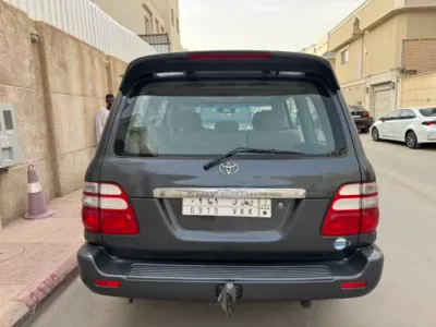 2003 تويوتا لاند كروزر جي اكس ار