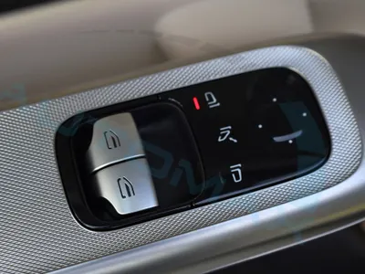 2026 مرسيدس - بنز سي إل إي 200