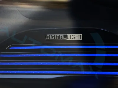 2026 مرسيدس - بنز سي إل إي 200