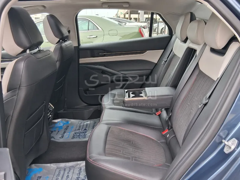 2023 Ford Taurus Trend