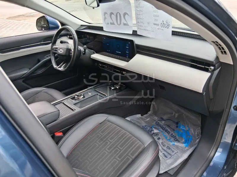 2023 Ford Taurus Trend