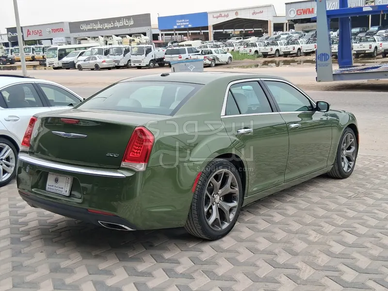 2018 Chrysler 300 C