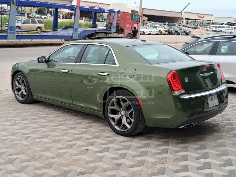 2018 Chrysler 300 C