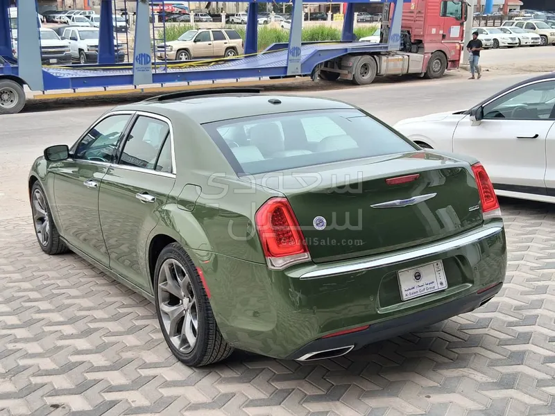 2018 Chrysler 300 C