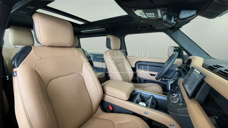 2025 لاند روفر ديفيندر 90