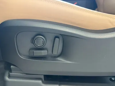 2025 لاند روفر ديفيندر 90