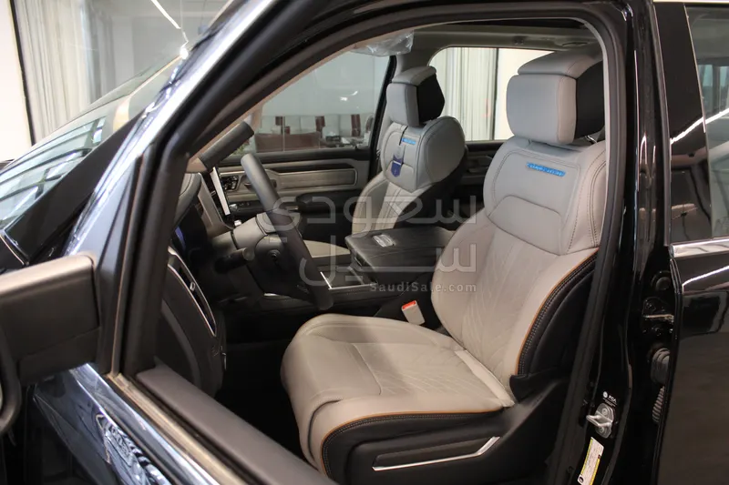 2025 دودج رام 1500 ليمتد