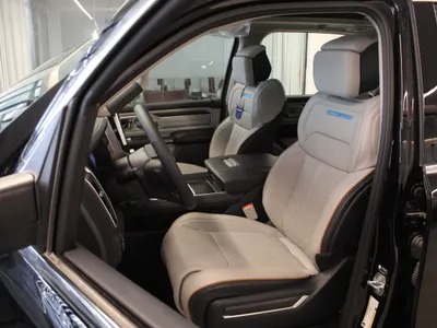 2025 دودج رام 1500 ليمتد