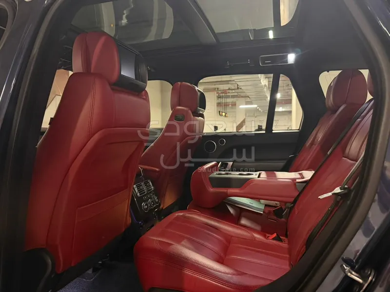 2015 لاند روفر رينج روفر فوج اس اي سوبر تشارج