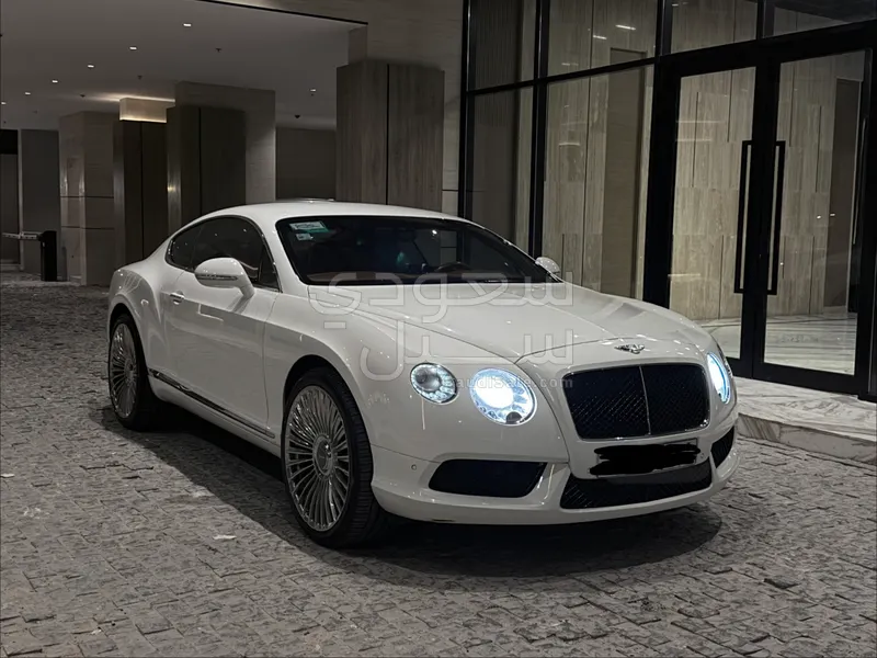 2014 بنتلي كونتيننتل جي تي