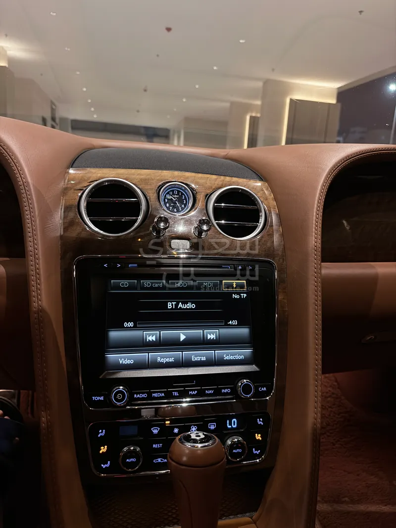 2014 بنتلي كونتيننتل جي تي