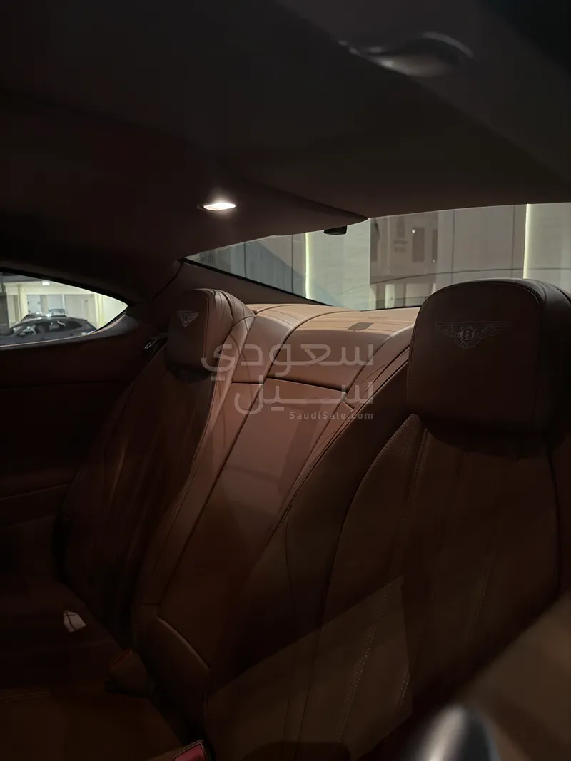 2014 بنتلي كونتيننتل جي تي