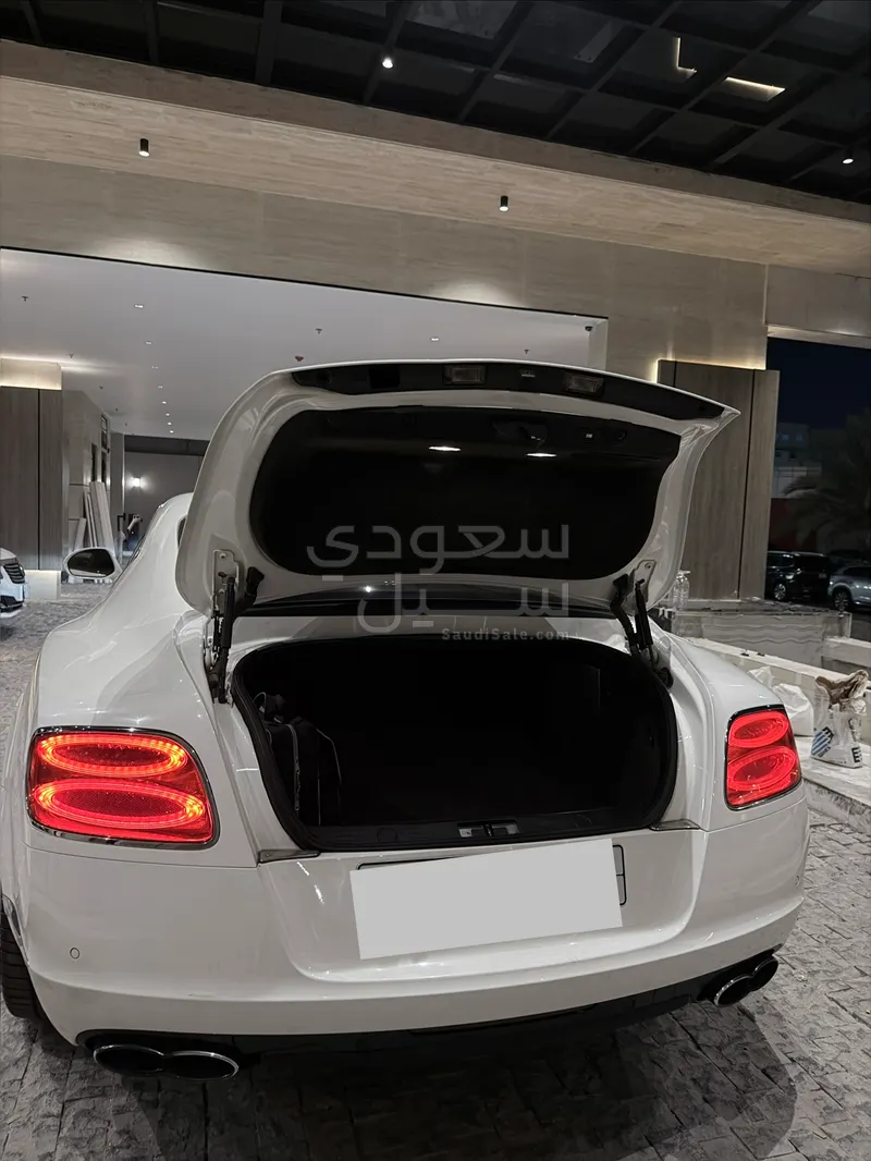 2014 بنتلي كونتيننتل جي تي