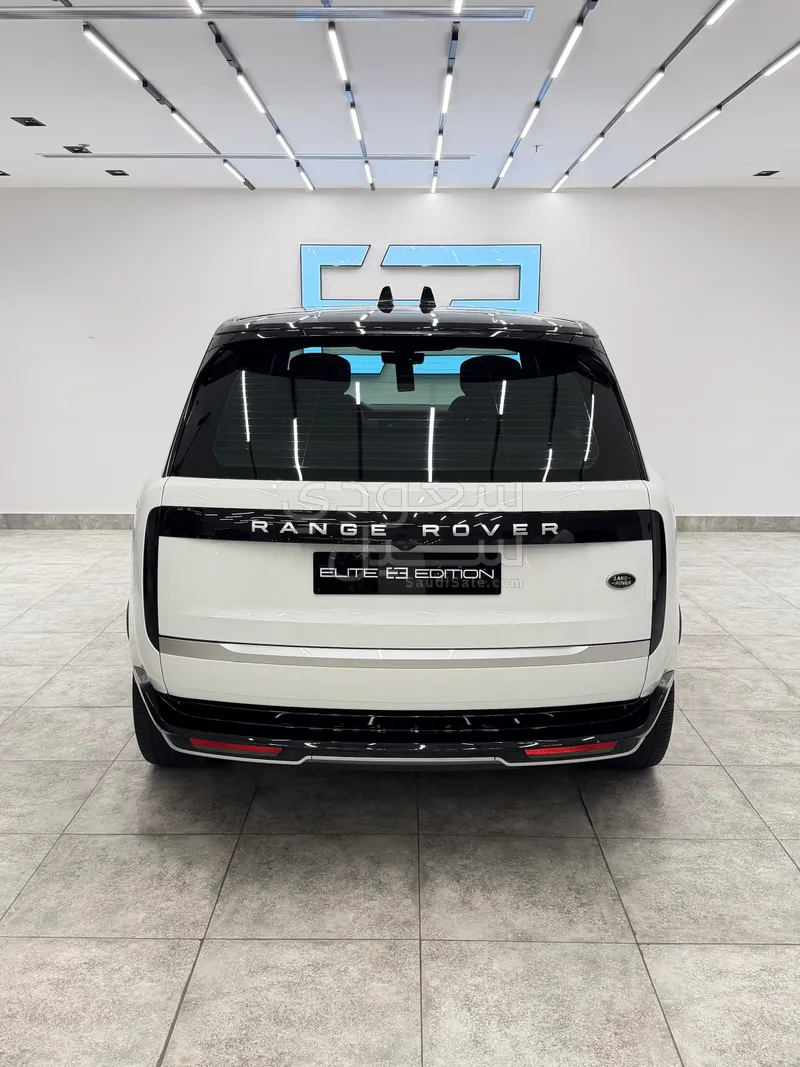 2023 لاند روفر رينج روفر اوتوبيوغرافي