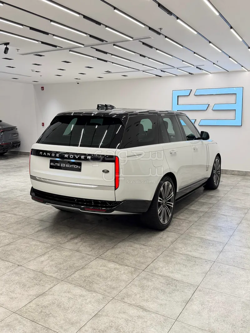 2023 لاند روفر رينج روفر اوتوبيوغرافي