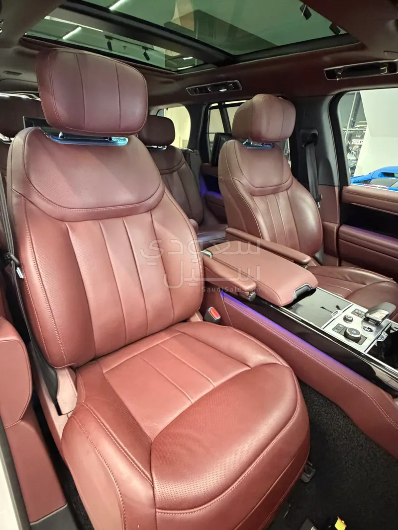 2023 لاند روفر رينج روفر اوتوبيوغرافي