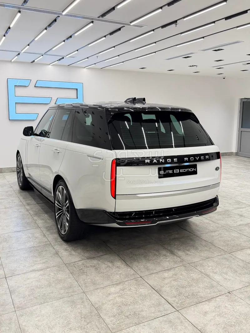 2023 لاند روفر رينج روفر اوتوبيوغرافي