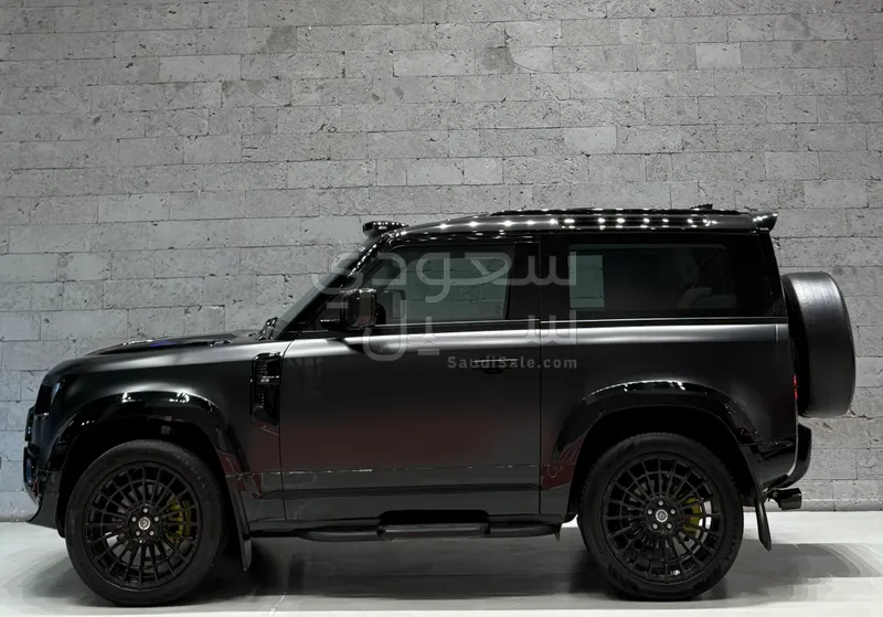 2023 لاند روفر ديفيندر 90