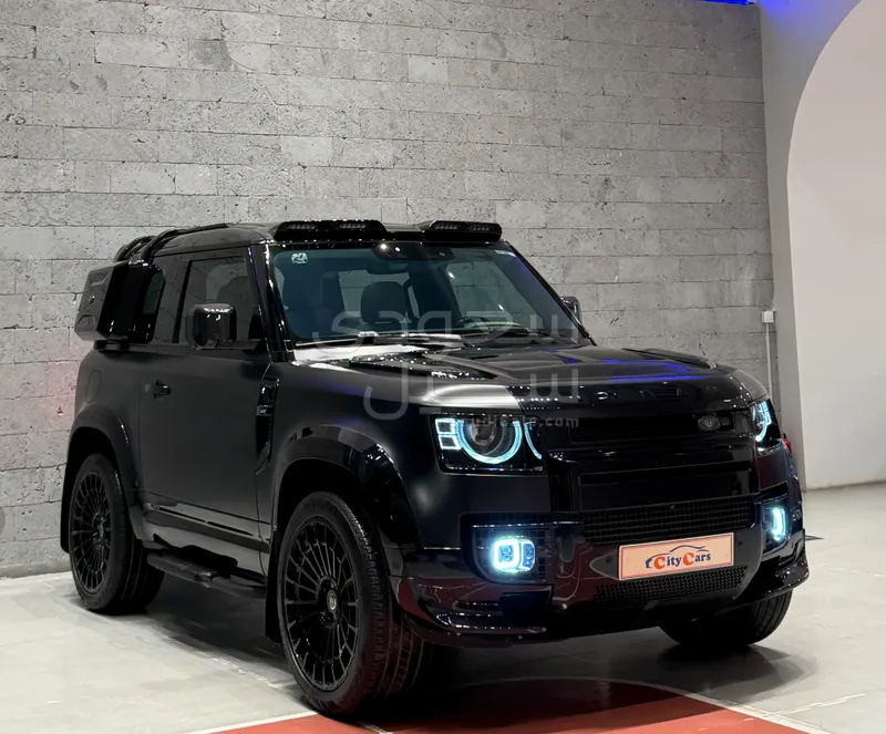 2023 لاند روفر ديفيندر 90