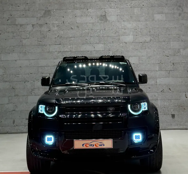 2023 لاند روفر ديفيندر 90