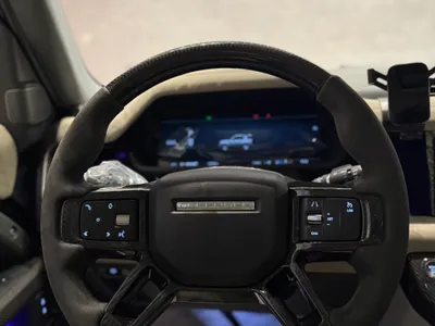 2023 لاند روفر ديفيندر 90