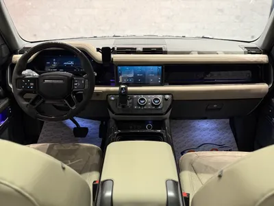 2023 لاند روفر ديفيندر 90