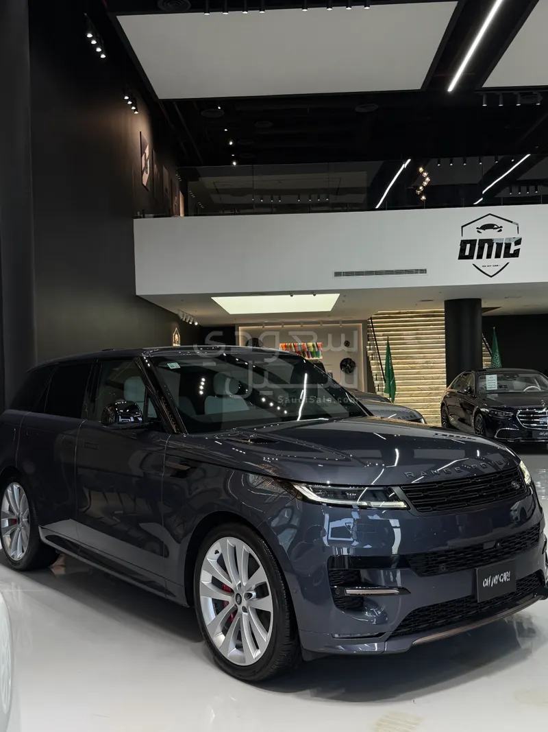 2025 لاند روفر رينج روفر سبورت اتش اس اي