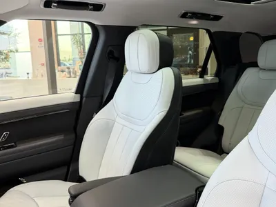 2025 لاند روفر رينج روفر سبورت اتش اس اي