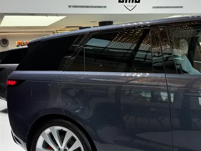 2025 لاند روفر رينج روفر سبورت اتش اس اي