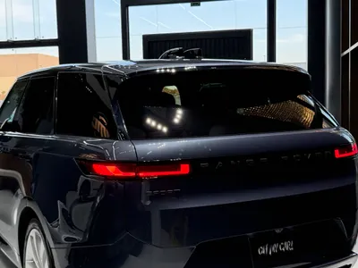 2025 لاند روفر رينج روفر سبورت اتش اس اي