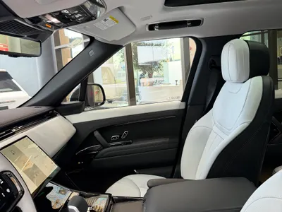 2025 لاند روفر رينج روفر سبورت اتش اس اي