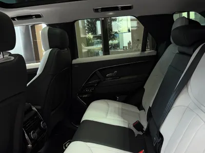 2025 لاند روفر رينج روفر سبورت اتش اس اي