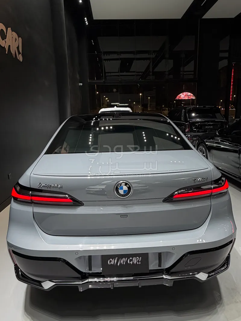 2025 بي ام دبليو الفئة السابعة 740أي