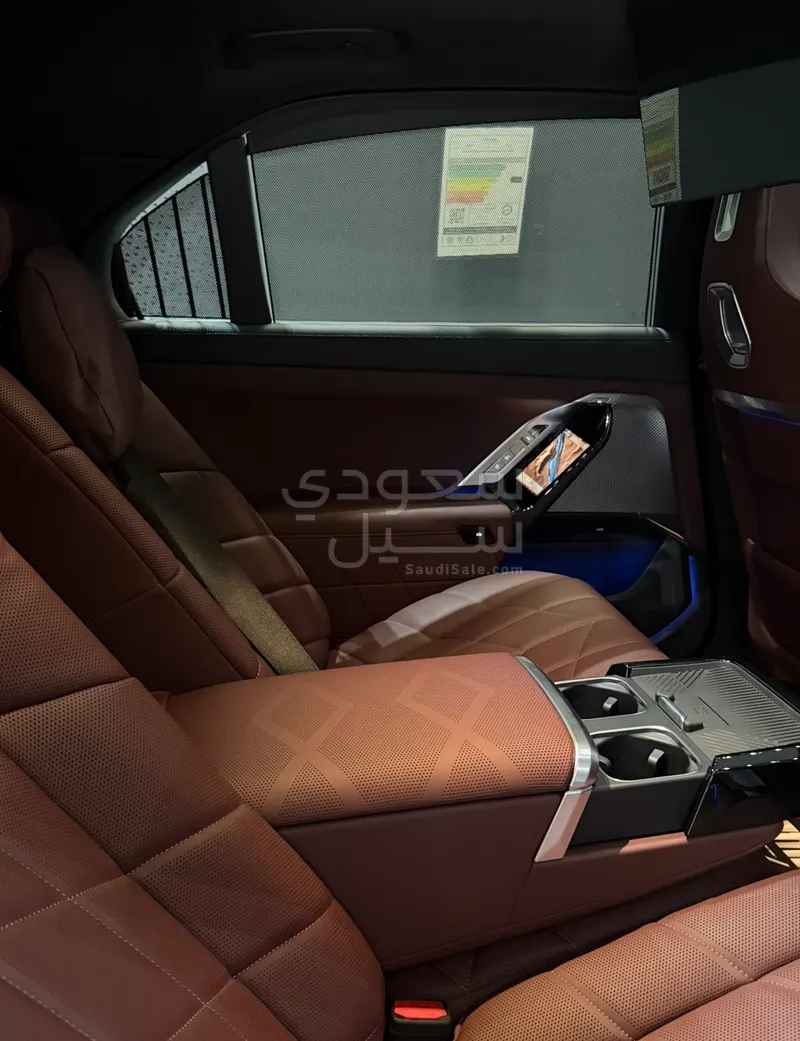 2025 بي ام دبليو الفئة السابعة 740أي